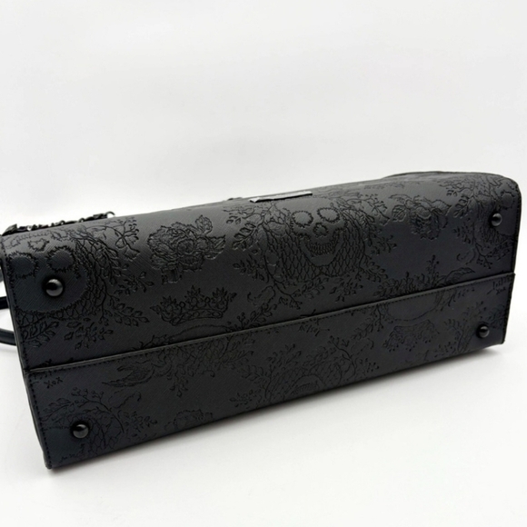 Betsey Johnson "skulltatstic"  black skull 2 PC large tote with wristlet XOKIARA - Picture 5 of 16